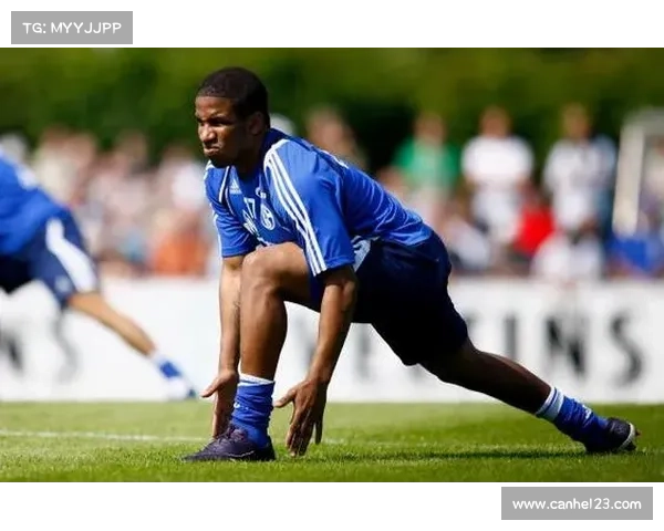 全面解析法尔范在沙尔克04时期五个场上位置的技战术作用